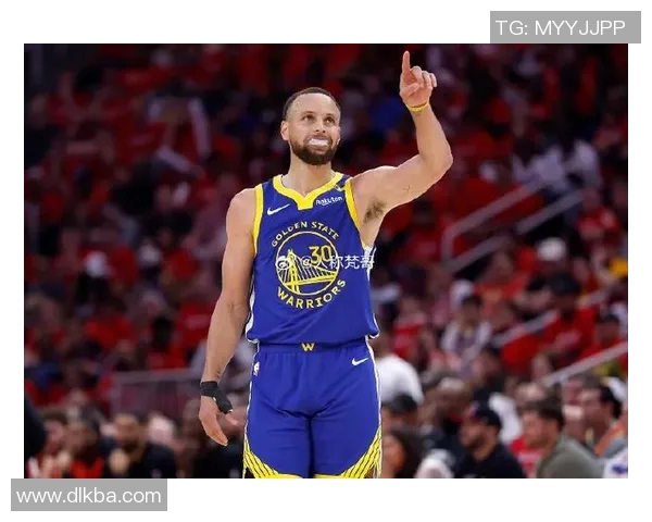 勇士核心库里:我们期待季后赛的挑战 勇士核心库里:我们期待季后赛的挑战