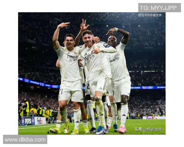 近日欧冠赛事备受关注，皇家马德里击败曼联晋级八强